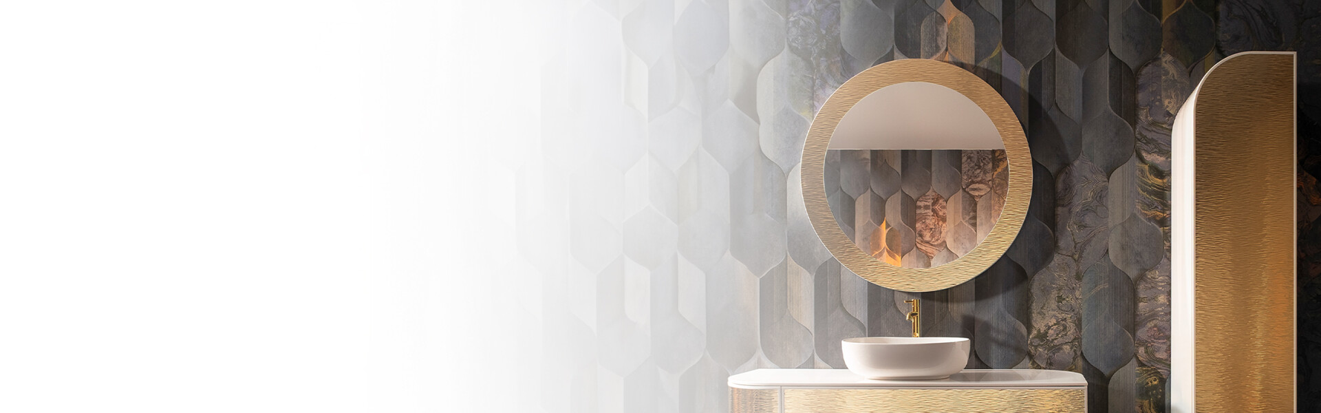 Огледала с метална рамка